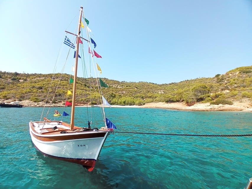 Spetses Island Boat Exploration  e-kaiki - What We Love & What to Consider