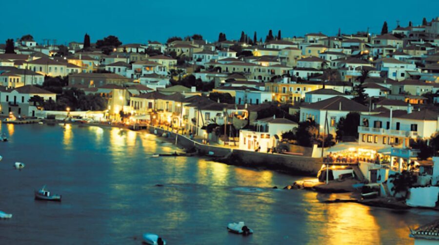 Spetses Island Day Private Trip From Athens - Exploring Spetses: A Thorough Look