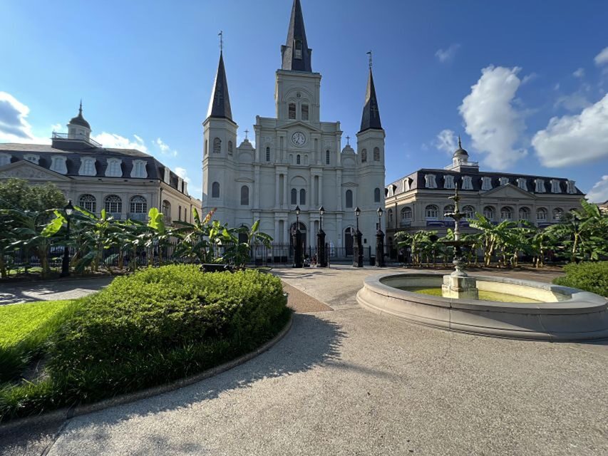 Spirits & Spells: New Orleans Ghost Walk - An In-Depth Look at the Spirits & Spells Ghost Walk