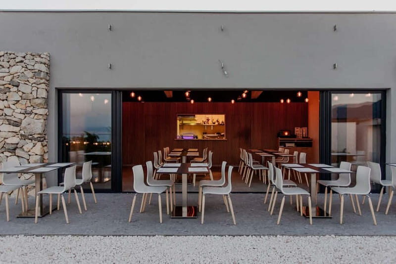 Split/Grad Katela: Vineyard Hen Party Dinner with Transfers - What Reviewers Say