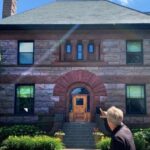 St. Paul: Private Walking Tour Summit Ave Victorian Homes - The Authentic Experience