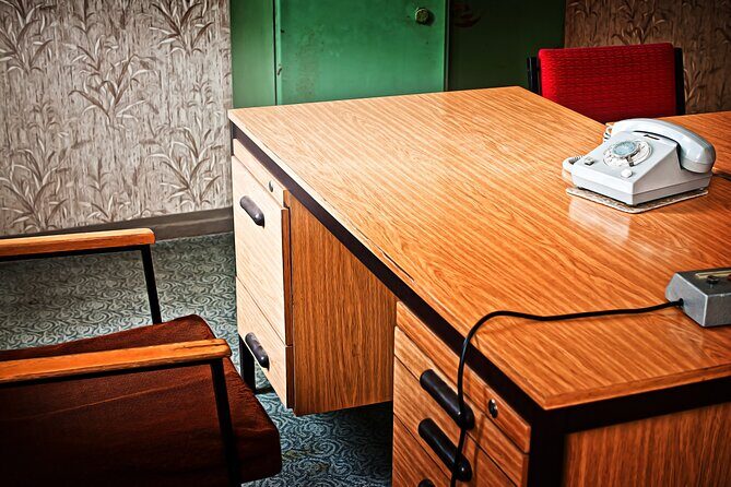 Stasi Museum GDR History Skip-the-line Private Tour Berlin - Who Will Appreciate This Tour?