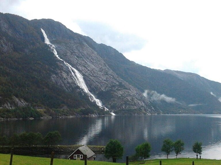 Stavanger: 5-Day Fjords of Norway Tour with Accommodation - What We Love About This Tour
