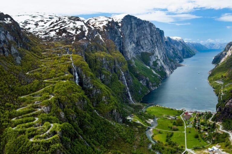 Stavanger: Kjerag Guided Tour & Lysebotn Fjord Ferry Tour - Exploring the Itinerary: What to Expect from Each Step