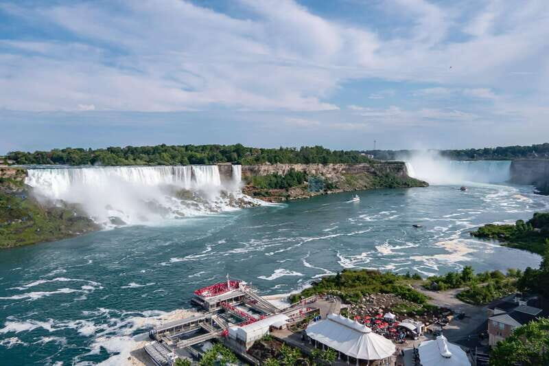 Step On Guide Services by Tour Guide Micko (from Niagara) - A Deep Dive into the Tour Experience