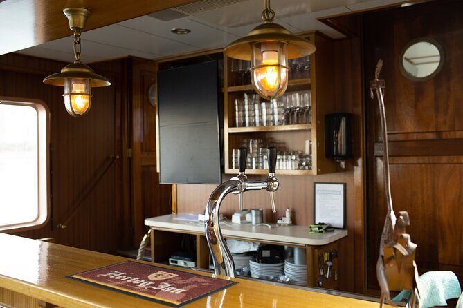 Stockholm: 2-Hour Walking Tour + 2.5-Hour Archipelago Cruise - The Sum Up