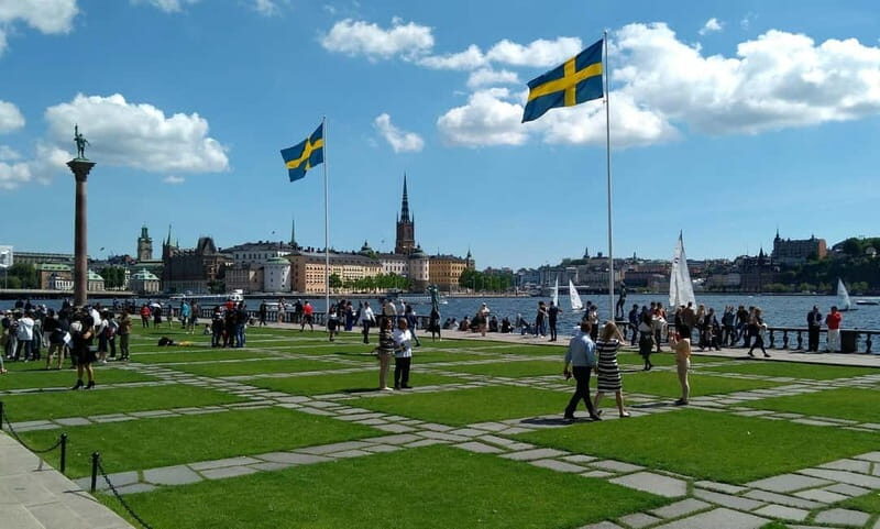 Stockholm: A Beauty On The Water - Old Town Walk & Boat Trip - The Waterway Wonder: Stockholm’s Legendary Boat Tour