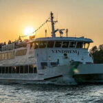 Stockholm: All-You-Can-Eat Shrimp/Tacos Cruise & Live Music - Who Is This Tour Best For?