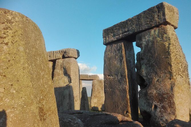 Stonehenge Independent Visit with Private Driver by Luxury Sedan - The Sum Up