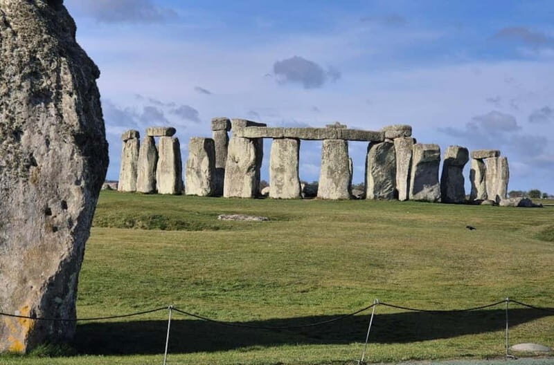 Stonehenge & Sacred Land Guided Driving Tour