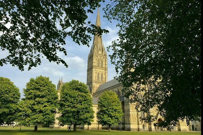 Stonehenge & Salisbury Cathedral: Private Day Trip from London - What Makes This Tour Stand Out?