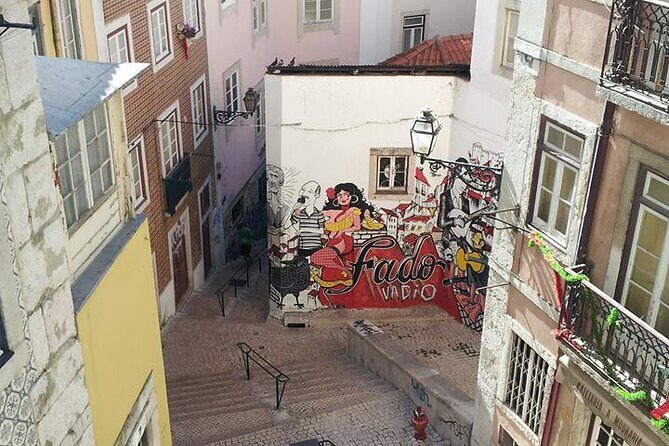 Street Art at Lisbon - The Experience and Its Value