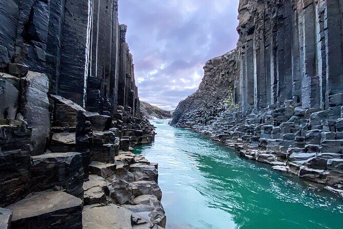 Stuðlagil Canyon and Vök Baths Day Tour - Who Should Take This Tour?