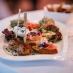 Stuttgart: Valentine's Day Candlelight Dinner - Who Should Consider This?