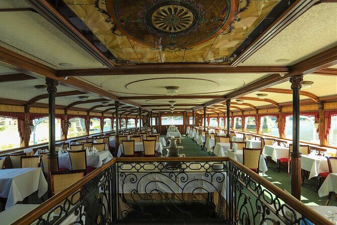 Summer Danube Brunch Cruise in Budapest - The Brunch Experience