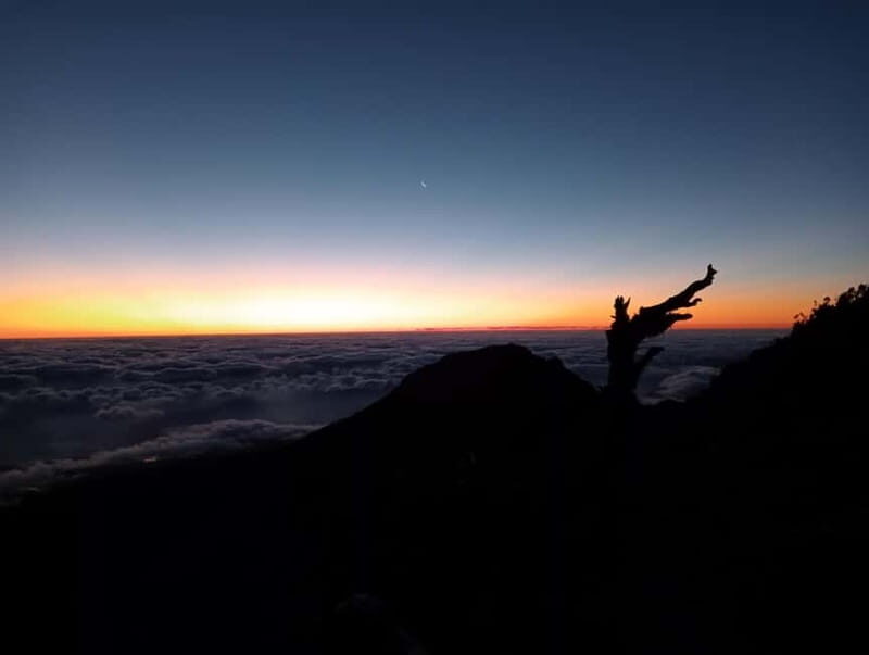 Sunrise at Pico Ruivo - Authentic Experiences and Genuine Highlights