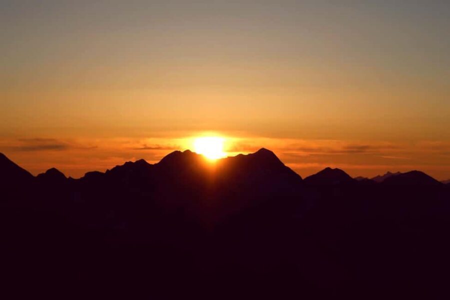 Sunrise Hike to Augstmatthorn with Breakfast on the Peak - Who Should Consider This Tour?