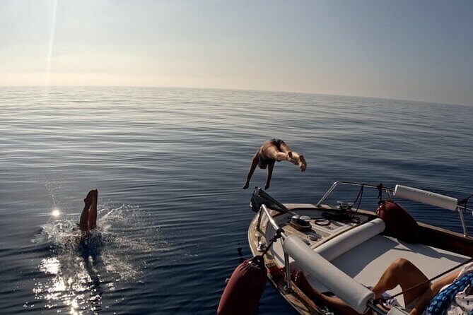 Sunset Boat Tour to Cinque Terre with aperitif on board - The Itinerary: What You Can Expect
