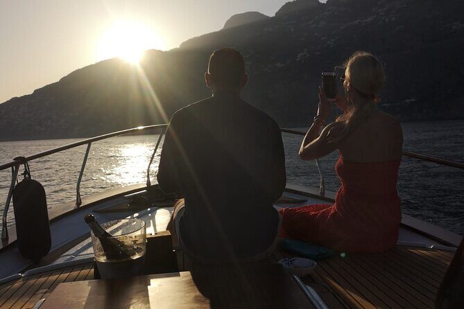 Sunset Group Boat Tour from Positano or Praiano - The Experience in Detail