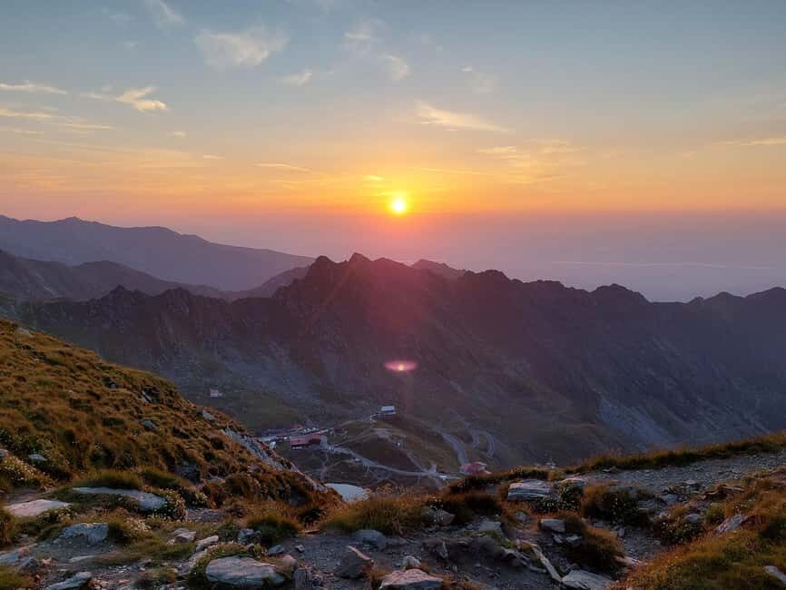 Sunset Hike on Transfgran: Buteanu & Capra glaciary lake - An In-Depth Look at the Sunset Hike Experience