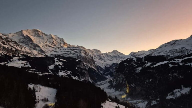 Sunset Hike with Cheese Fondue in Wengen - Detailed Breakdown of the Itinerary