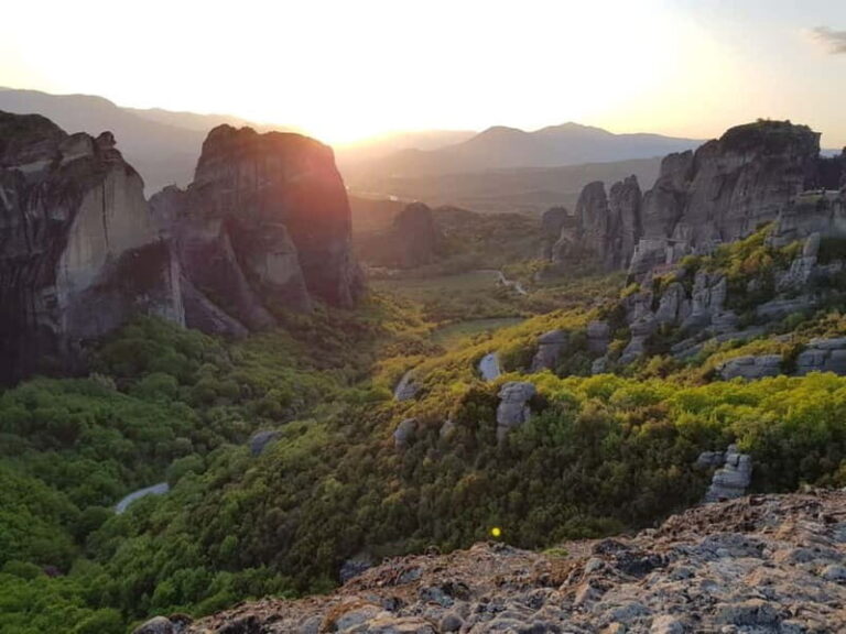 Sunset Tour in Meteoras Stone Forest with Greek Dinner - Why You Should Consider This Tour