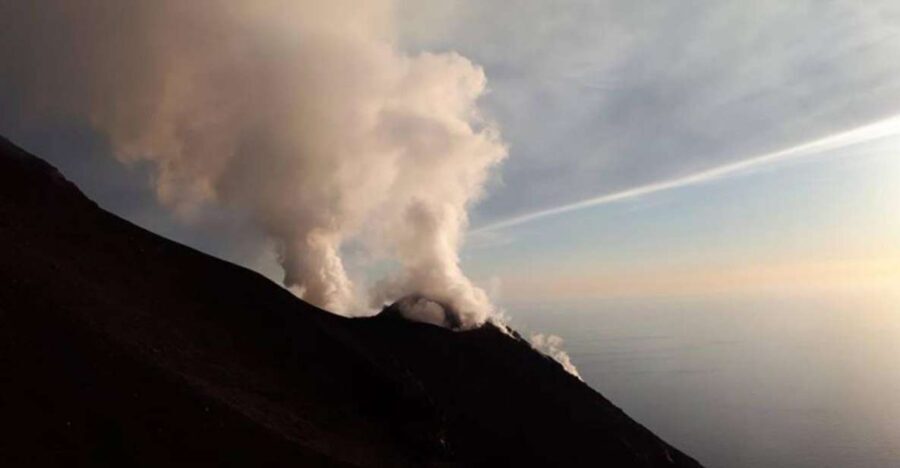 Sunset Trekking on vulcano Stromboli - Exploring the Stromboli Sunset Trekking Experience