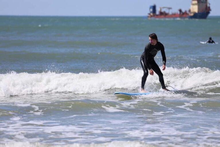 Surf lessons in Figueira da Foz - What Makes These Surf Lessons Stand Out?