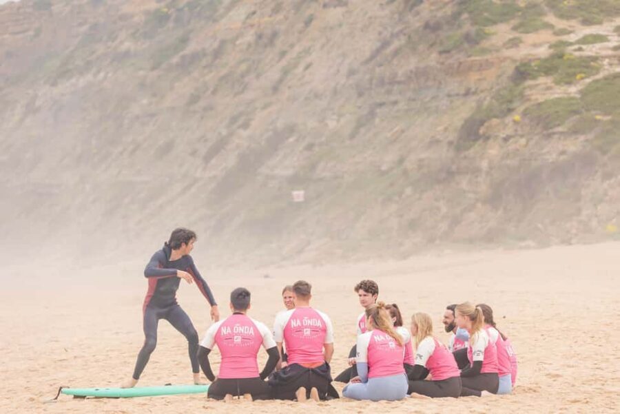 Surfboard rental + wetsuit + 1 surf lesson - A Deep Dive into the Experience