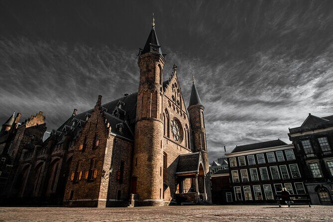 Surprise Walk of The Hague with a Local - Exploring The Hague - A Deep Dive