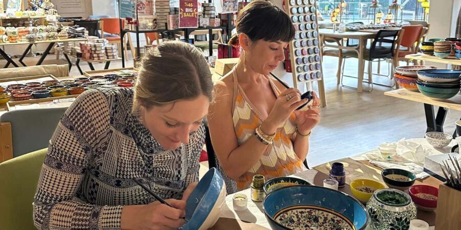 Sydney: Ceramic Plates & Bowls Paint and Sip Classes - What Makes This Experience Stand Out?