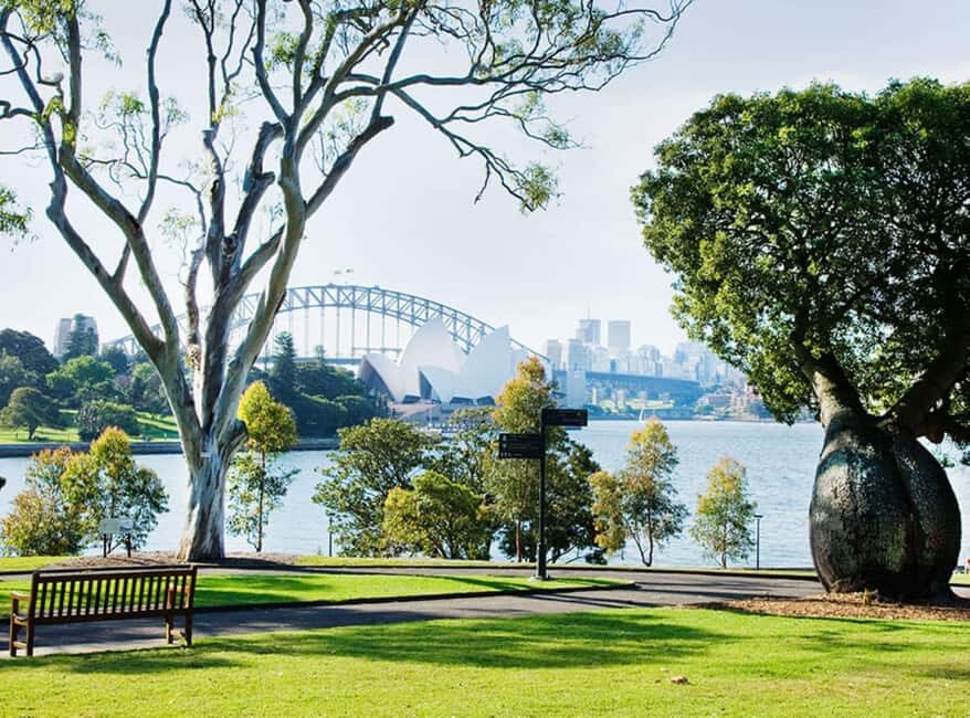 Sydney: Guided City Walk with Picnic Lunch - FAQs