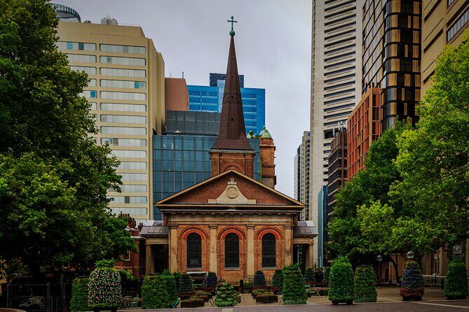 Sydney's Convict and Colonial Past An Evening Walking Tour - Macquarie Place Park and the Obelisk of Distances
