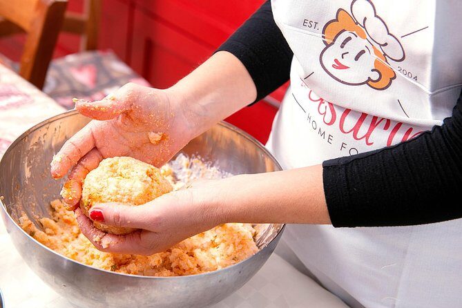 Syracuse Walking Tour & Traditional Cooking Class with Wine - FAQs