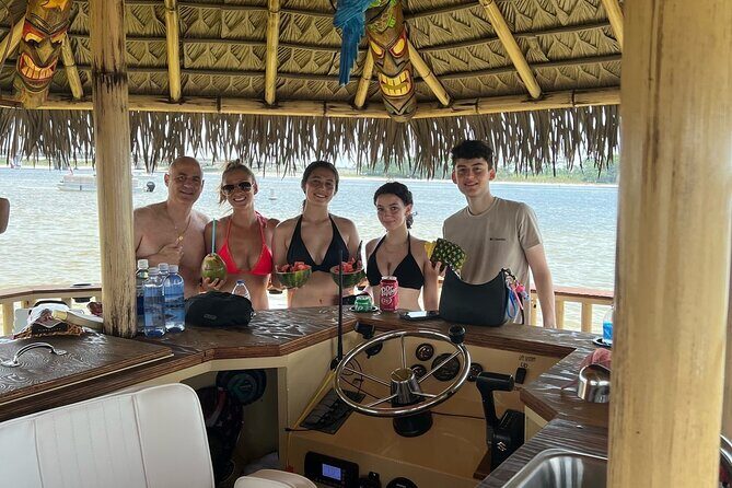 TAILFINS Tiki Boat Destin/Crab Island (6HRS/PRIVATE) - FAQ