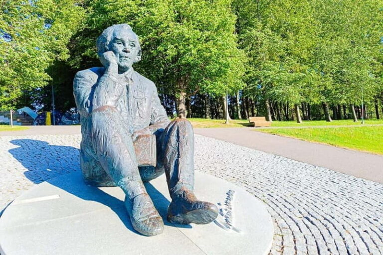 Tales of Tallinn 2-hour Car Tour - What the Tour Offers and Why It Matters