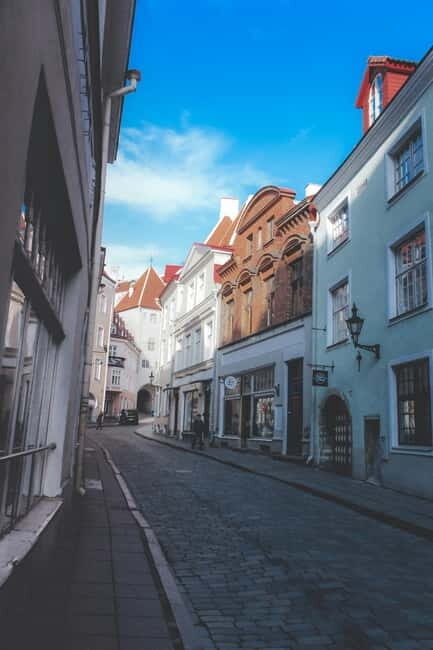 Tallinn Exclusive Pub & Bar Crawl - Free Drink, Local Guide - A Detailed Look at the Tallinn Pub & Bar Crawl