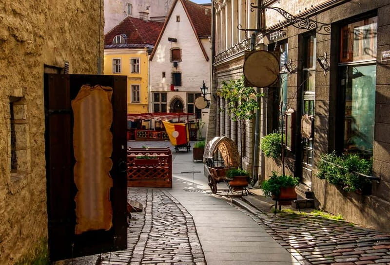 Tallinn: Guided Old Town Historical Walking Tour