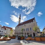 Tallinn: Private Guided Walking Tour of the Medieval City - The Upper Town: A Fortress of History and Views