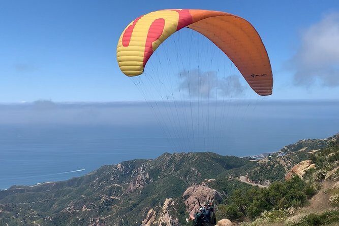 Tandem Paragliding flight with instructor in Malibu - Possible Drawbacks and Considerations