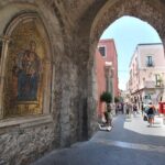Taormina and Etna with driver Wine experience to ask for - FAQs