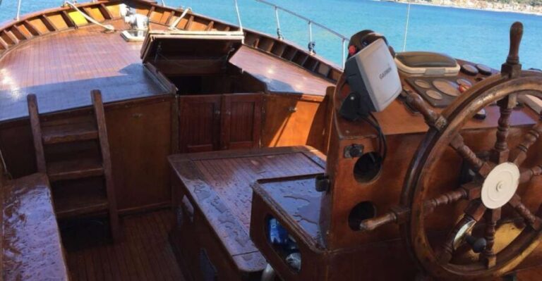 Taormina: Boat Tour to Taormina & Giardini Naxos with Drink - A Deep Dive into the Sicilian Sea Adventure
