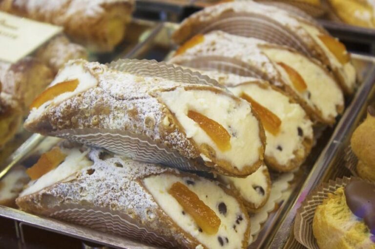 Taormina: Cannoli Making Class - A Practical Overview of the Cannoli Making Class
