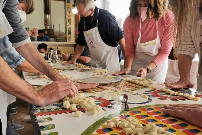 Taormina Pizza Making Class- From Messina - Who Should Consider This Tour?