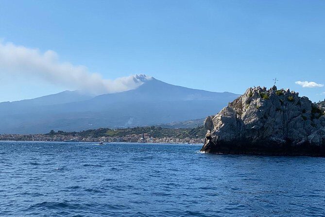 Taormina Sightseeing Private luxury Boat Tour with Aperitif - Exploring the Details of the Taormina Luxury Boat Tour
