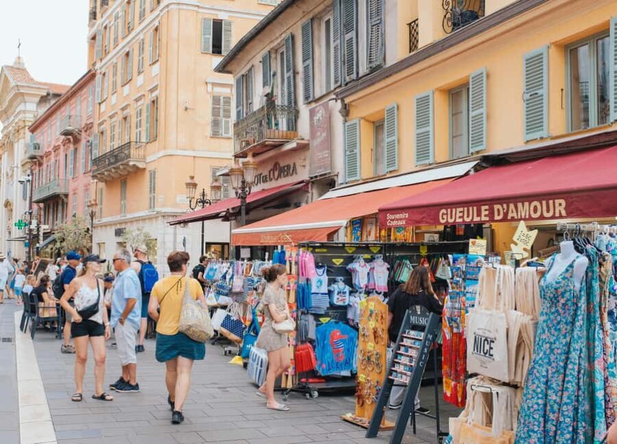 Taste of Nice: Gastronomic tour and pub crawl for groups of 6+! - Transitioning to Nightlife