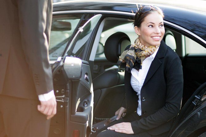 Tbilisi Airport Arrival Private Transfer To Accommodation & Hotel - How the Experience Plays Out
