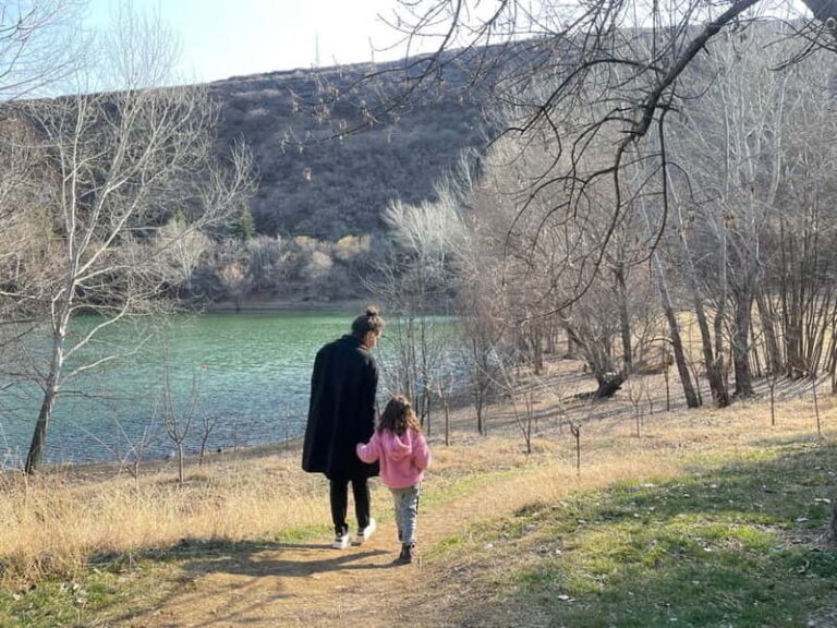 Tbilisi: Elegance of Traditional Architecture & Turtle Lake - The Scenic Cable Car and Turtle Lake