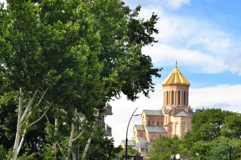 Tbilisi: Mystical Sololaki District and Vera Cemetery Tour - The Hidden Stories of Mikhailovsky Avenue and Beyond