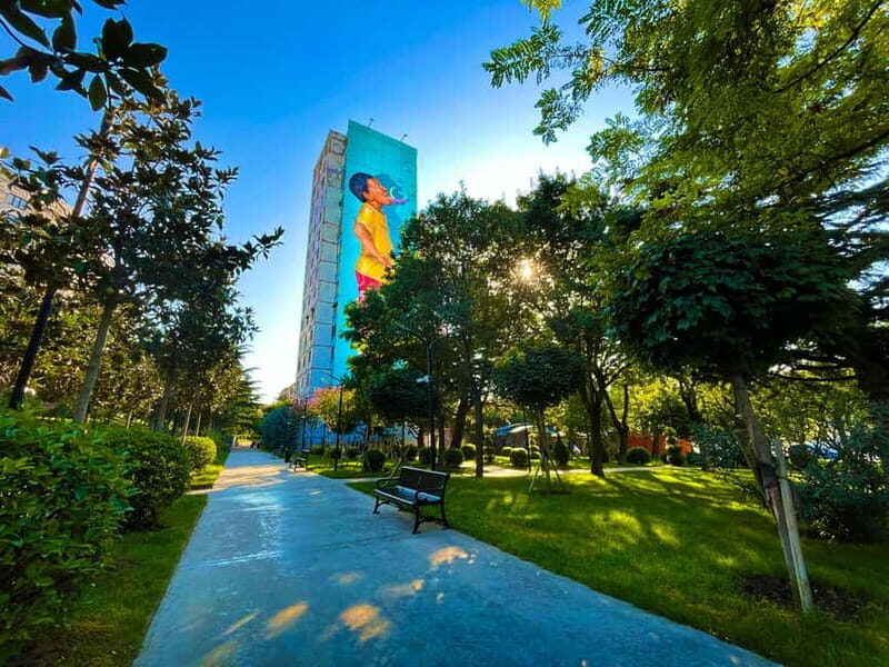 Tbilisi: Soviet Suburbs and Murals Exhibition Guided Tour - Exploring the Tour in Depth